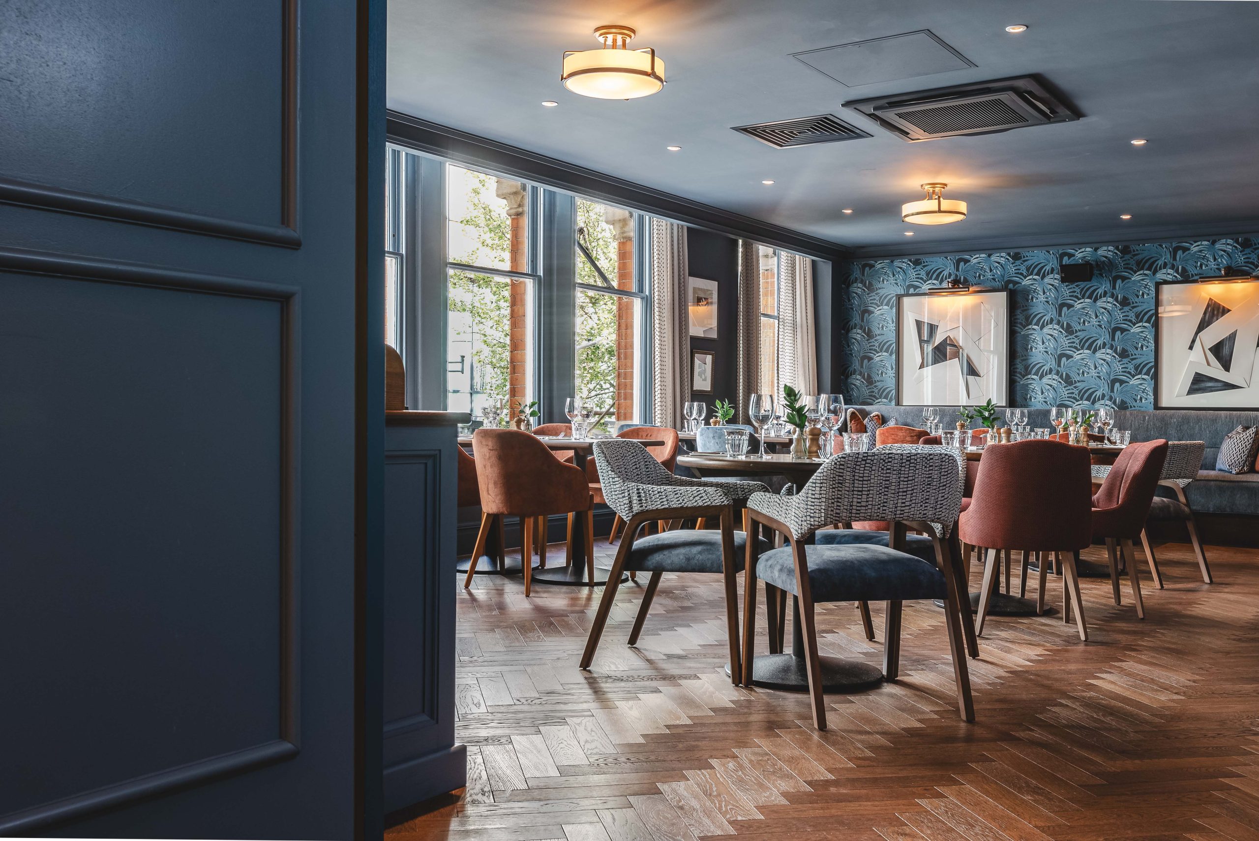 Commercial interior photographer